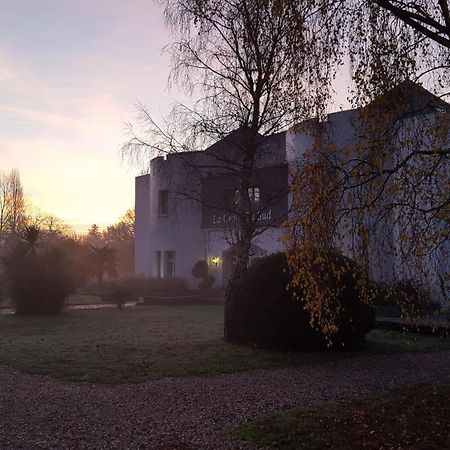 Logis Hotel La Croix Du Sud Le Tour-du-Parc 外观 照片